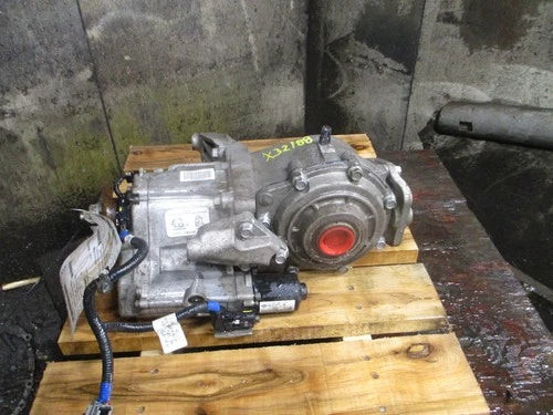 2021-2023 Kia Seltos Rear Carrier Used OEM Rear Differential Carriers used OEM rear differential carrier assembly
