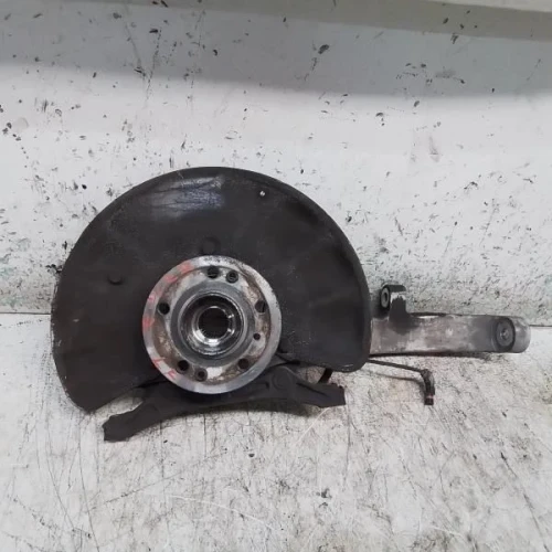 2016-2019 Mercedes-Benz Front Left/Driver Used OEM Steering Knuckle Spindle
