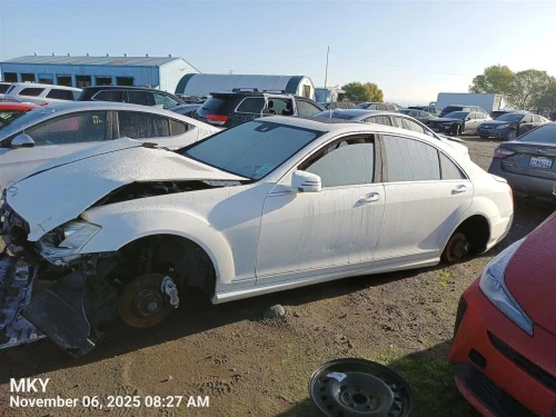 2007-2013 Mercedes-Benz S550 2213324601 Front Right/Passenger Used OEM Steering Knuckle Spindle