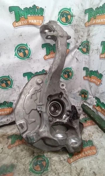 2015-2023 Mercedes-Benz 3306243 Front Right/Passenger AWD Used OEM Steering Knuckle Spindle