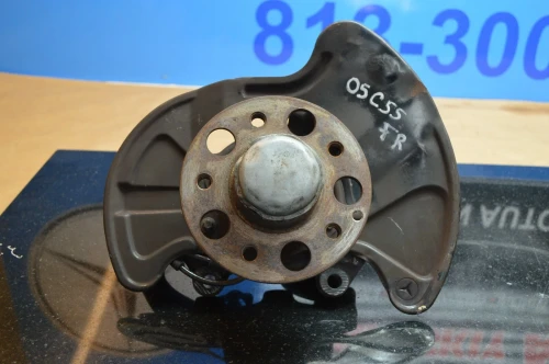 2005-2007 Mercedes-Benz C55 Front Right/Passenger Used OEM Steering Knuckle Spindle