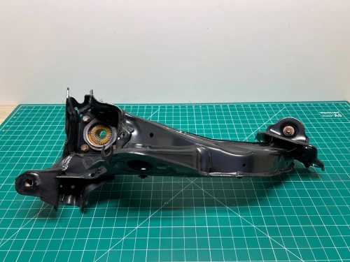2017-2019 MINI Cooper Rear Left/Driver AWD With Hub With Bearing Used OEM Steering Knuckle Spindle