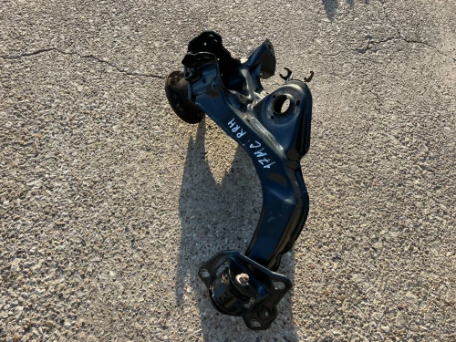 2017-2019 MINI Cooper Rear Right/Passenger AWD With Hub With Bearing Used OEM Steering Knuckle Spindle