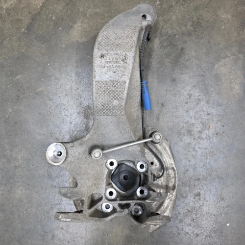 2011-2016 MINI Cooper Rear Right/Passenger FWD With Hub Used OEM Steering Knuckle Spindle