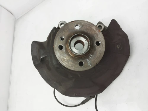 2007-2015 MINI Clubman 31216779796 Front Right/Passenger With Hub With Bearing Used OEM Steering Knuckle Spindle