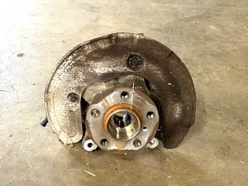 2014-2020 MINI Cooper Front Left/Driver FWD With Hub Used OEM Steering Knuckle Spindle