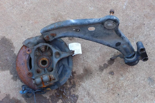 2008-2014 MINI Cooper Front Left/Driver FWD With Hub Used OEM Steering Knuckle Spindle