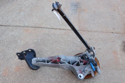 2008-2014 MINI Cooper Rear Right/Passenger FWD With Hub Used OEM Steering Knuckle Spindle