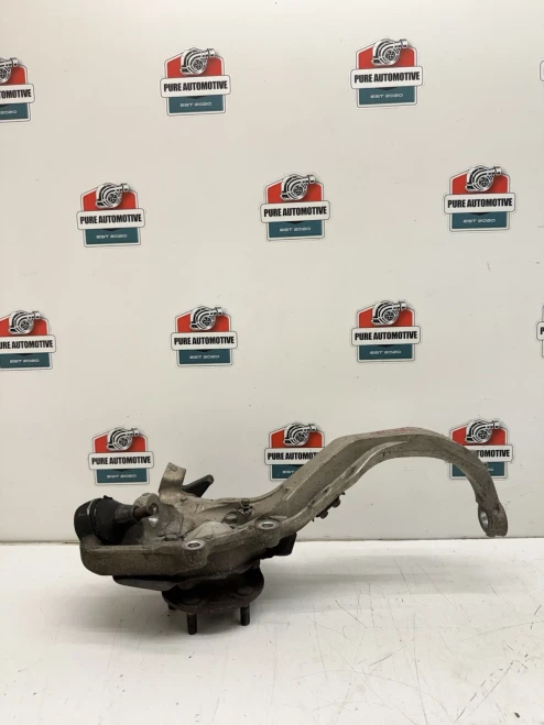 2003-2005 Nissan 350Z Front Left/Driver Used OEM Steering Knuckle Spindle