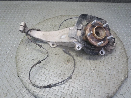 2009-2010 Nissan 370Z Front Left/Driver With Hub With Bearing Used OEM Steering Knuckle Spindle