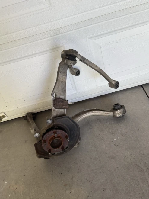 2003-2006 Nissan 350Z Front Left/Driver Used OEM Steering Knuckle Spindle