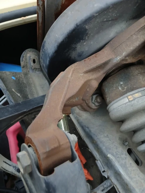Nissan Rear Left/Driver Used OEM Steering Knuckle Spindle