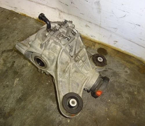 2017-2019 Jaguar Xe 2.0L Rear Carrier Differential DE2305150 Used OEM Rear Differential Carriers used OEM rear differential