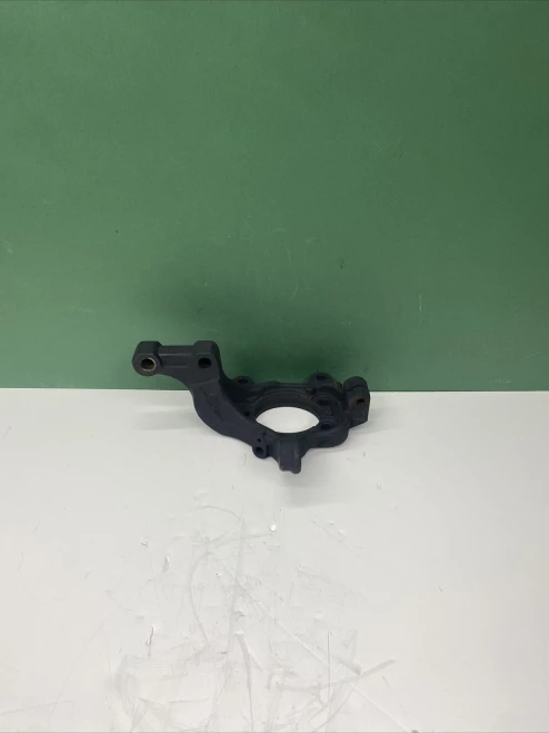 2010-2011 Nissan Versa Front Left/Driver Used OEM Steering Knuckle Spindle