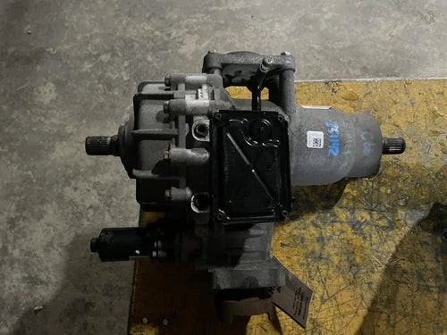 2015-2017 Chrysler 200 Rear Sedan AWD 5106270AF Used OEM Rear Differential Carriers used OEM rear differential carrier