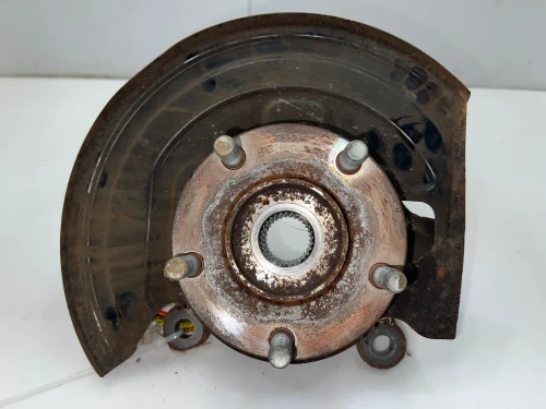Nissan Juke 400151KA0A Front Left/Driver With Hub Used OEM Steering Knuckle Spindle