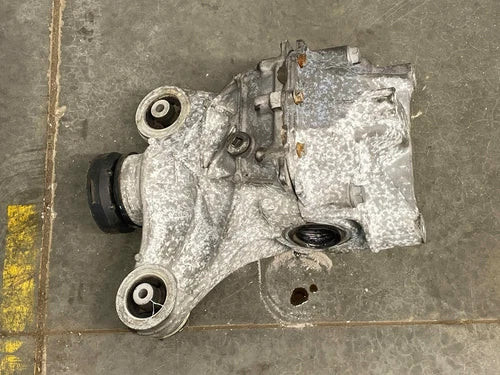 2020 Jaguar F-Pace 2.0L Rear Mi T4A3289 18 19 Used OEM Rear Differential Carriers used OEM rear differential carrier assembly