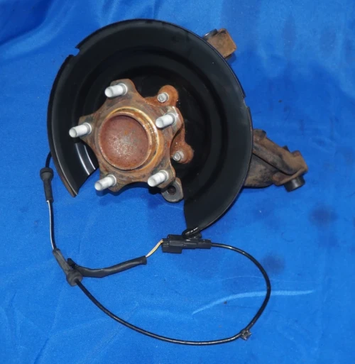 2020-2025 Nissan Sentra 430186LB0A Rear Right/Passenger With Hub Used OEM Steering Knuckle Spindle