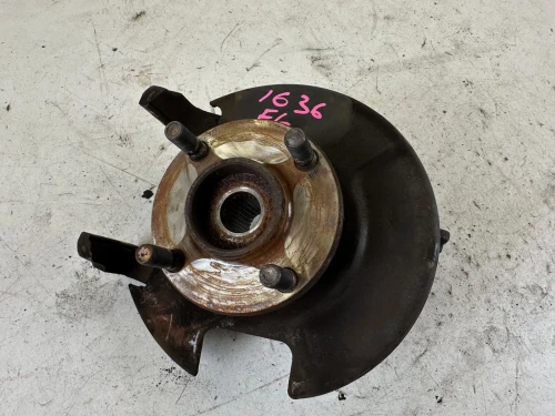 Nissan Front Left/Driver With Hub Used OEM Steering Knuckle Spindle