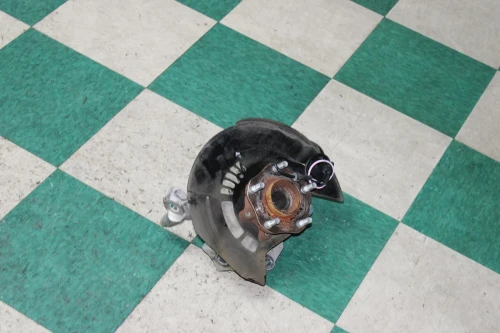 2013-2020 Nissan Pathfinder Right/Passenger 4X2 With Hub With Bearing Used OEM Steering Knuckle Spindle