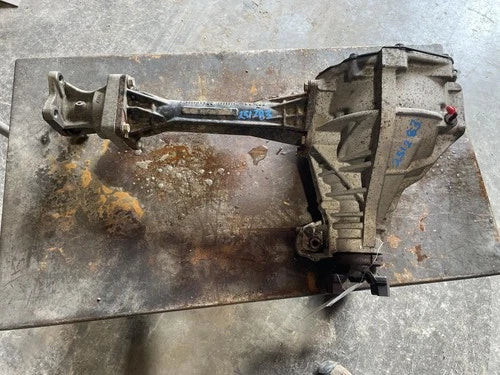 2006-2010 Hummer H3 25812850 Used OEM Differentials & Carriers used OEM differential carrier assembly