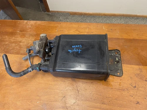 Toyota Venza 2009-2012 Evap Fuel Vapor Charcoal Canister OEM 77740-0T010