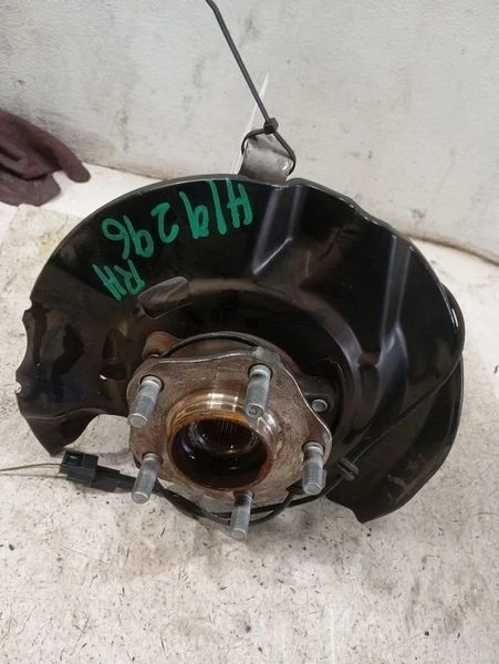2021-2023 Nissan Altima Front Right/Passenger Used OEM Steering Knuckle Spindle