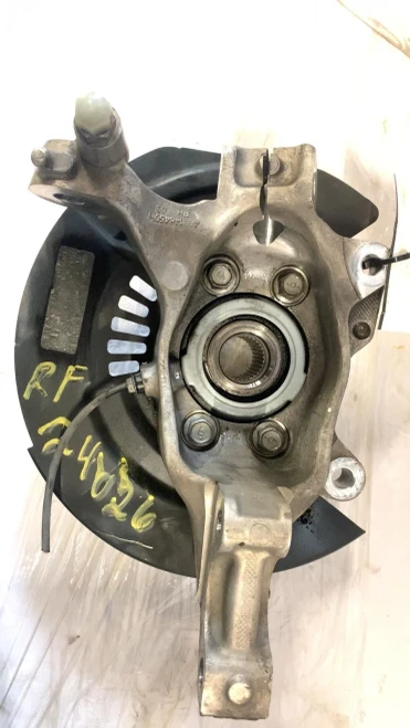 2014 Nissan Pathfinder 400153JA1B Front Left/Driver Used OEM Steering Knuckle Spindle