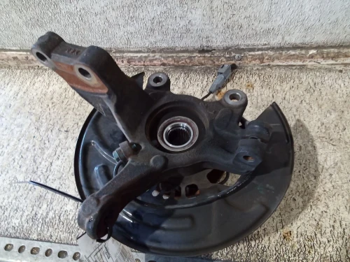 2022-2025 Nissan Kicks 4112125 Front Left/Driver Used OEM Steering Knuckle Spindle