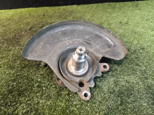 1989-1993 Nissan Front Left/Driver Used OEM Steering Knuckle Spindle