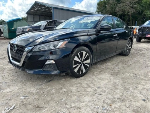 2019-2025 Nissan Altima 1130489 Front Right/Passenger Used OEM Steering Knuckle Spindle