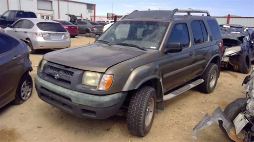 2000-2004 Nissan Xterra 28530171 Front Left/Driver Used OEM Steering Knuckle Spindle