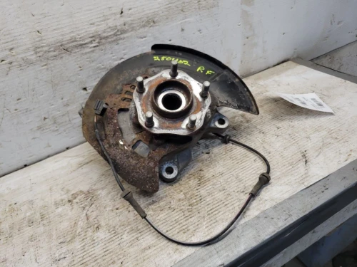 2013-2020 Nissan Pathfinder 1696811 Front Right/Passenger Used OEM Steering Knuckle Spindle