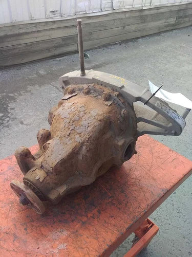 2017 Lincoln Navigator Rear Axle 9.75`` Used OEM Differential Carrier Assembly used OEM rear differential carrier assembly