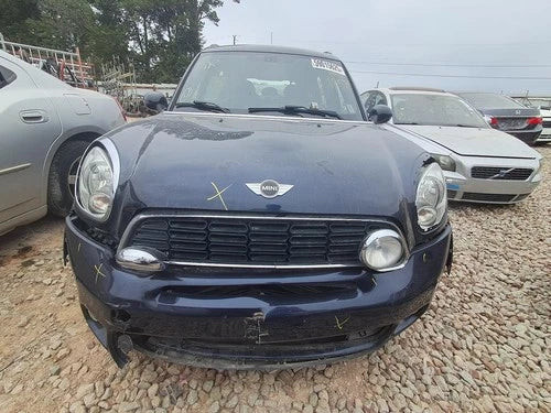 2014 MINI Countryman Rear Used OEM Differential Carrier Assembly used OEM differential carrier assembly