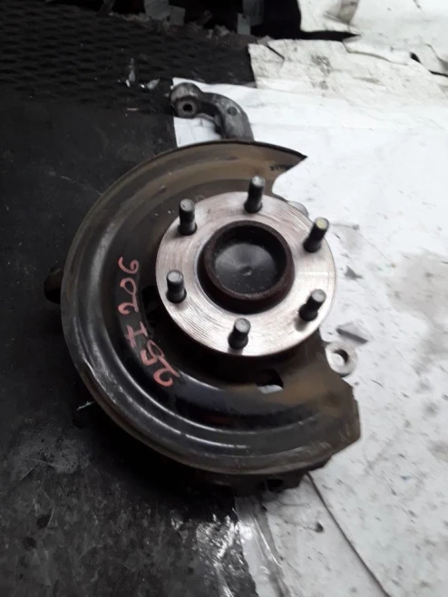 2005-2023 Nissan Frontier 2425429 Front Left/Driver Used OEM Steering Knuckle Spindle