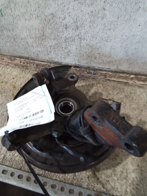 2022-2025 Nissan Kicks 4112124 Front Right/Passenger Used OEM Steering Knuckle Spindle