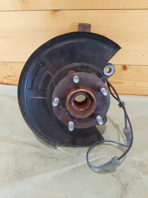2011-2017 Nissan Quest Front Right/Passenger With Hub ABS Used OEM Steering Knuckle Spindle