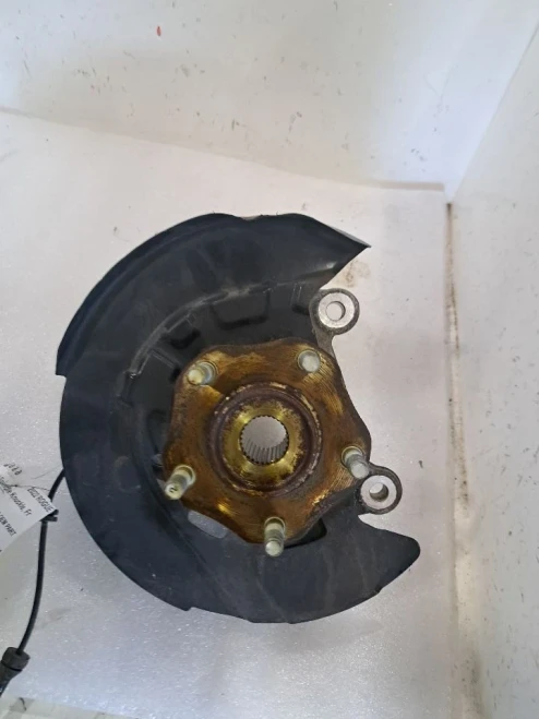 2022 Nissan Rogue 4469265 Front Right/Passenger Used OEM Steering Knuckle Spindle