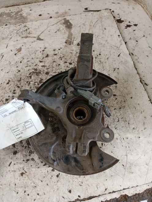 2022-2025 Nissan Kicks 4210765 Front Left/Driver Used OEM Steering Knuckle Spindle