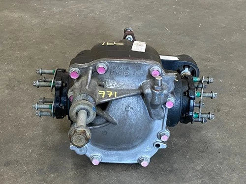 2013-2018 Cadillac Ats Rear LOT771 Used OEM Rear Differential Carriers used OEM rear differential carrier assembly