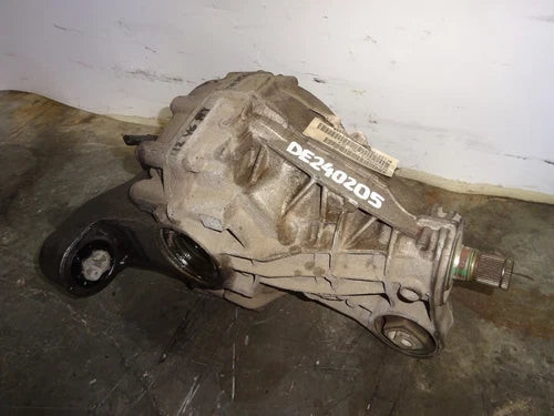 2011-2018 Porsche Cayenne Rear Differential Carrier W/O Lsd DE240205 Used OEM Rear Differential Carriers used OEM rear