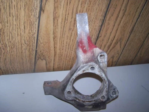 1997-2000 Oldsmobile Silhouette Right/Passenger Used OEM Steering Knuckle Spindle