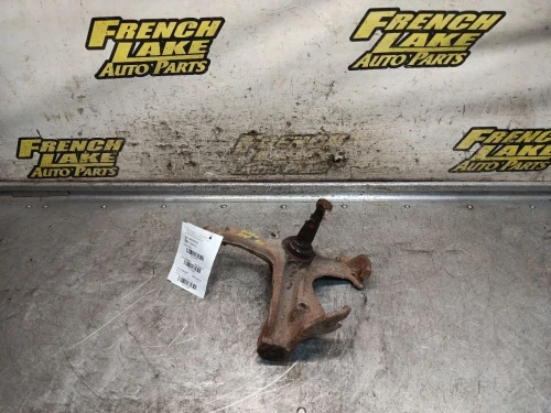 1973 Pontiac Grand Prix 1127592 Front Right/Passenger Used OEM Steering Knuckle Spindle