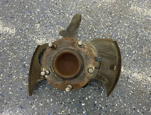 2004 Pontiac GTO Front Right/Passenger With Hub With Bearing Used OEM Steering Knuckle Spindle