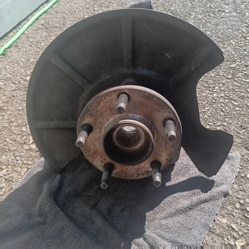 Pontiac G6 Front Right/Passenger ABS Used OEM Steering Knuckle Spindle