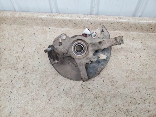 2003-2008 Pontiac Vibe Front Right/Passenger FWD ABS Used OEM Steering Knuckle Spindle
