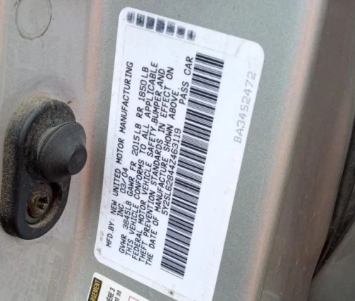 2003-2008 Pontiac Vibe 4194507 Front Right/Passenger FWD ABS Used OEM Steering Knuckle Spindle