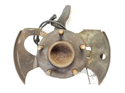 Pontiac GTO 92171966 Front Right/Passenger With Hub With Bearing Used OEM Steering Knuckle Spindle