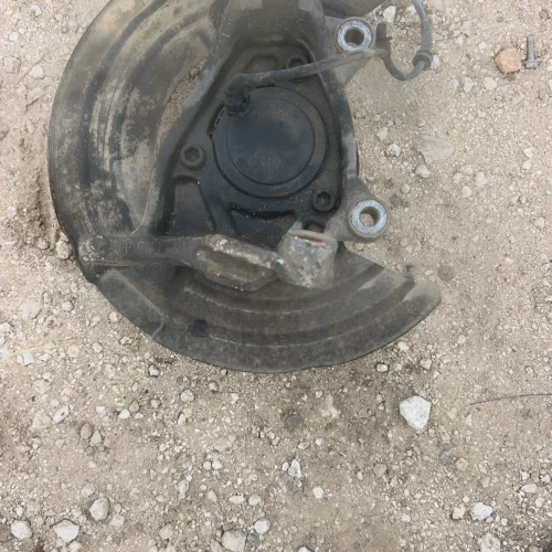 2008-2009 Pontiac G8 Front Right/Passenger With Hub Used OEM Steering Knuckle Spindle
